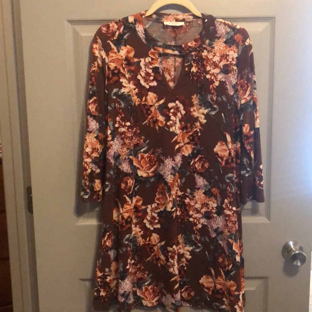 3/4 inch sleeved floral dress